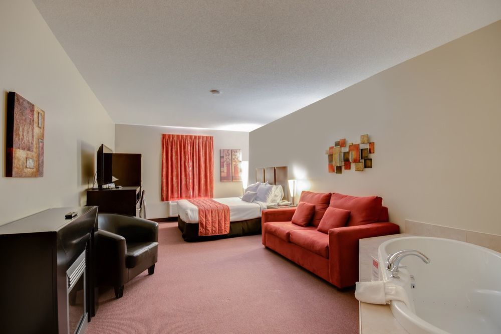 Econo Lodge Inn & Suites Saint Apollinaire Zewnętrze zdjęcie